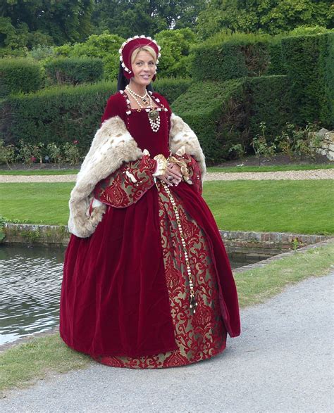 tudor outfits for girls